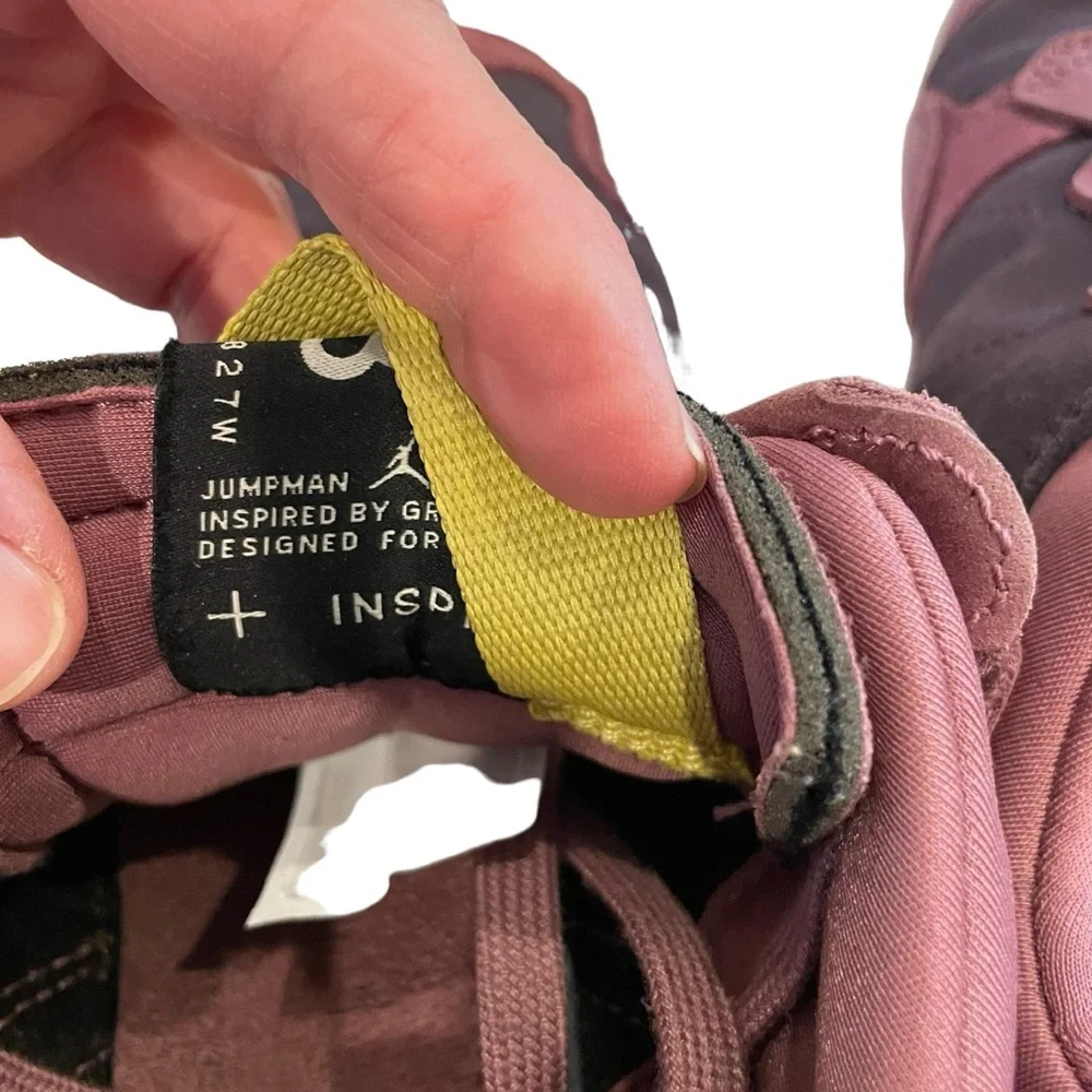 Woman’s Nike Air MA2 - Picture 10 of 16